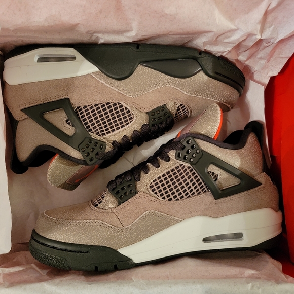 Jordan 4 Taupe Haze size 7 - Picture 3 of 5